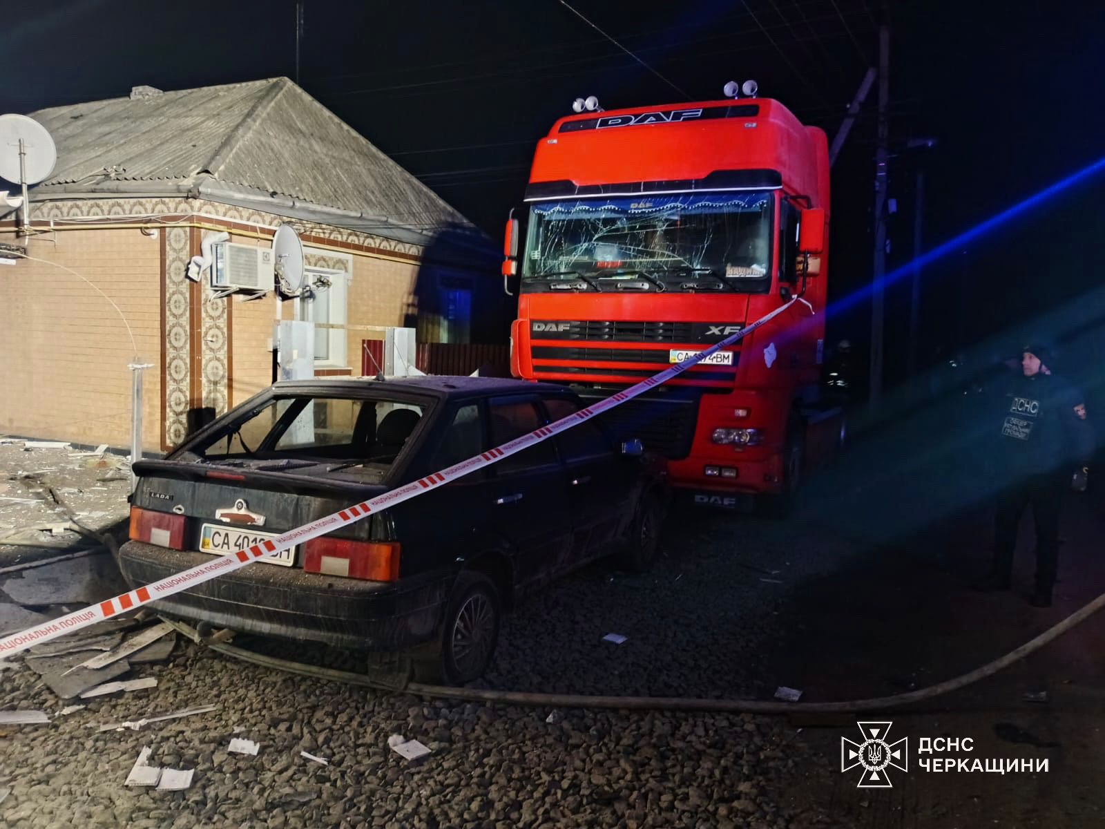 На Черкащині через російську атаку зруйновано будинок, є постраждалі - фото 3