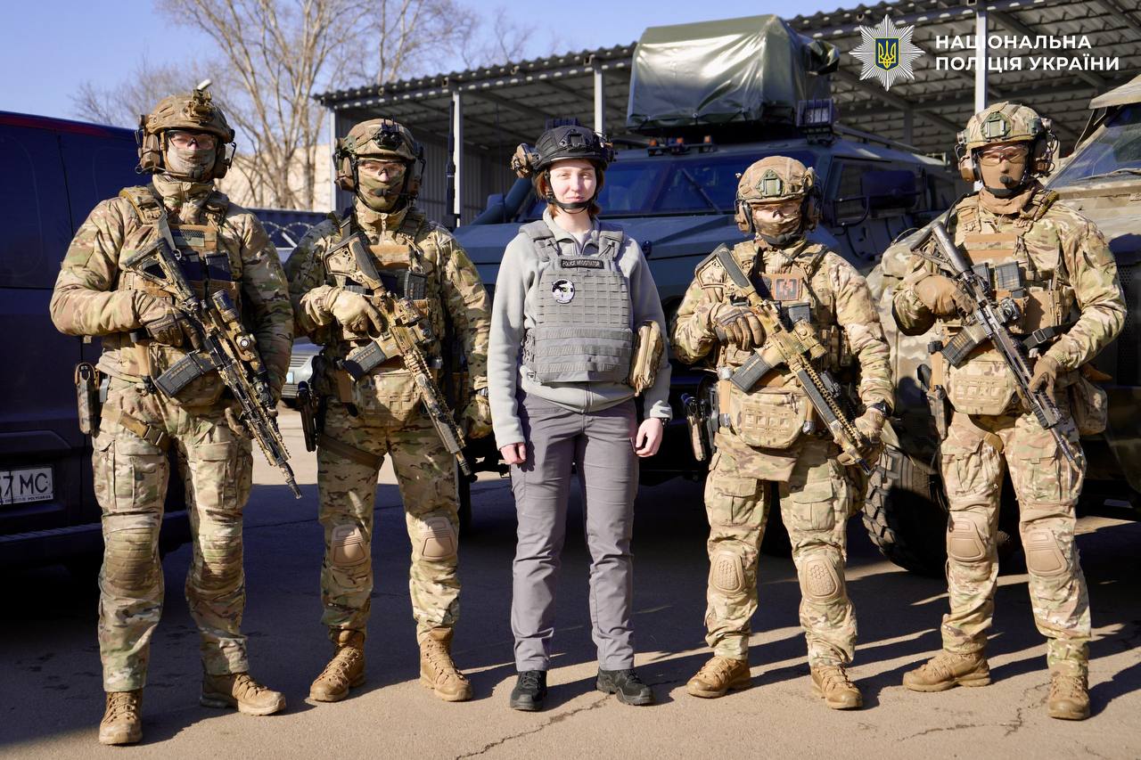 «Бути жінкою в спецпідрозділі - це щодня ламати стереотипи»: переговірниця поліції Києва Валерія Кривенко