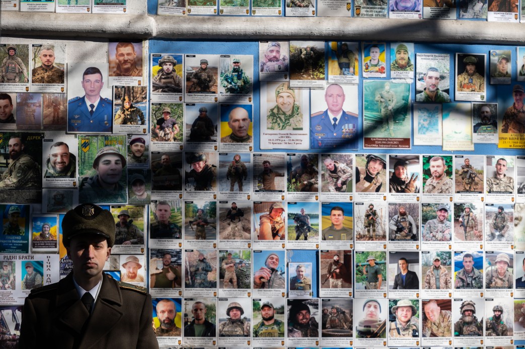 Президент України та Прем’єр-міністр Нідерландів вшанували пам’ять загиблих українських захисників і захисниць - фото 3