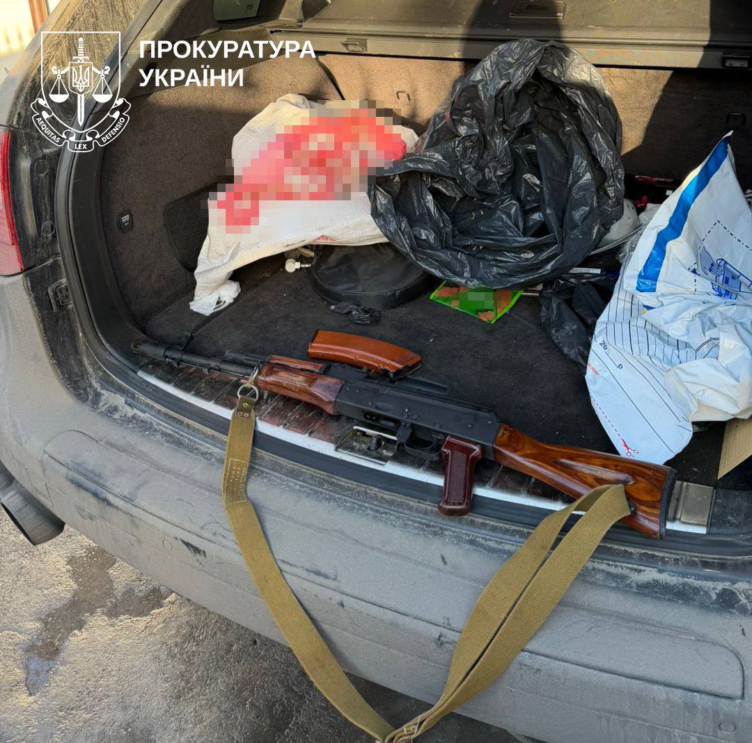 У Києві ділки замаскувались під СТО та торгували зброєю