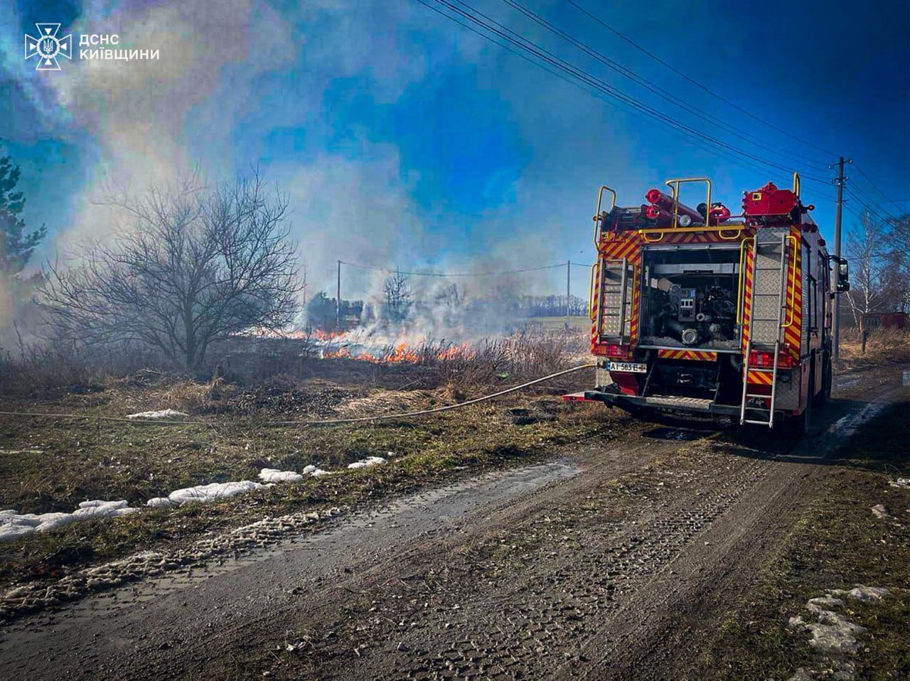 Рятувальники Київщини вже фіксують перші випадки випалювання сухої трави - фото 2
