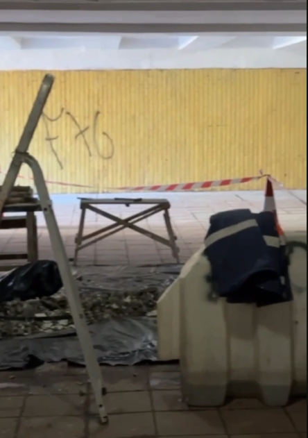 На Лук’янівці  обвалилася частина стелі в підземному переході