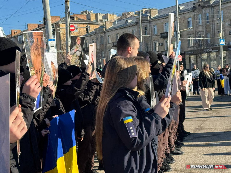 Навіки 21: у Вінниці вшанували пам’ять бійця «Азова», Героя України Назарія Гринцевича - фото 14