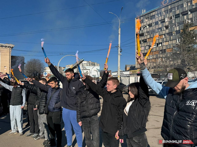 Навіки 21: у Вінниці вшанували пам’ять бійця «Азова», Героя України Назарія Гринцевича - фото 29