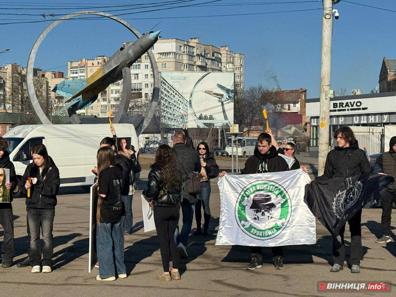 Навіки 21: у Вінниці вшанували пам’ять бійця «Азова», Героя України Назарія Гринцевича - фото 30