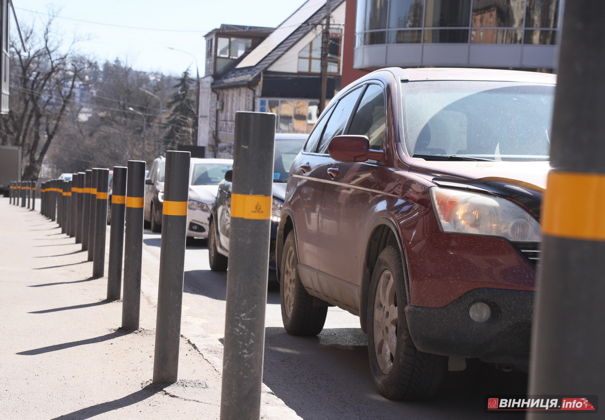 У Вінниці демонтують шлагбауми: розпочинають із заїздів неподалік мерії - фото 10