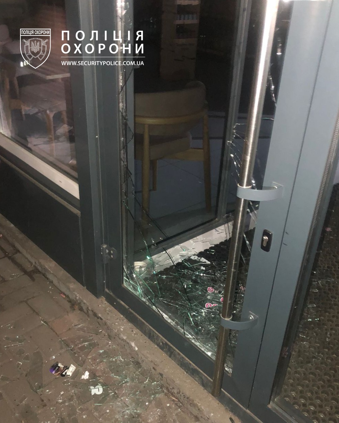 Сховався за холодильником. Затримали чоловіка, який вночі вдерся до магазину в Черкасах