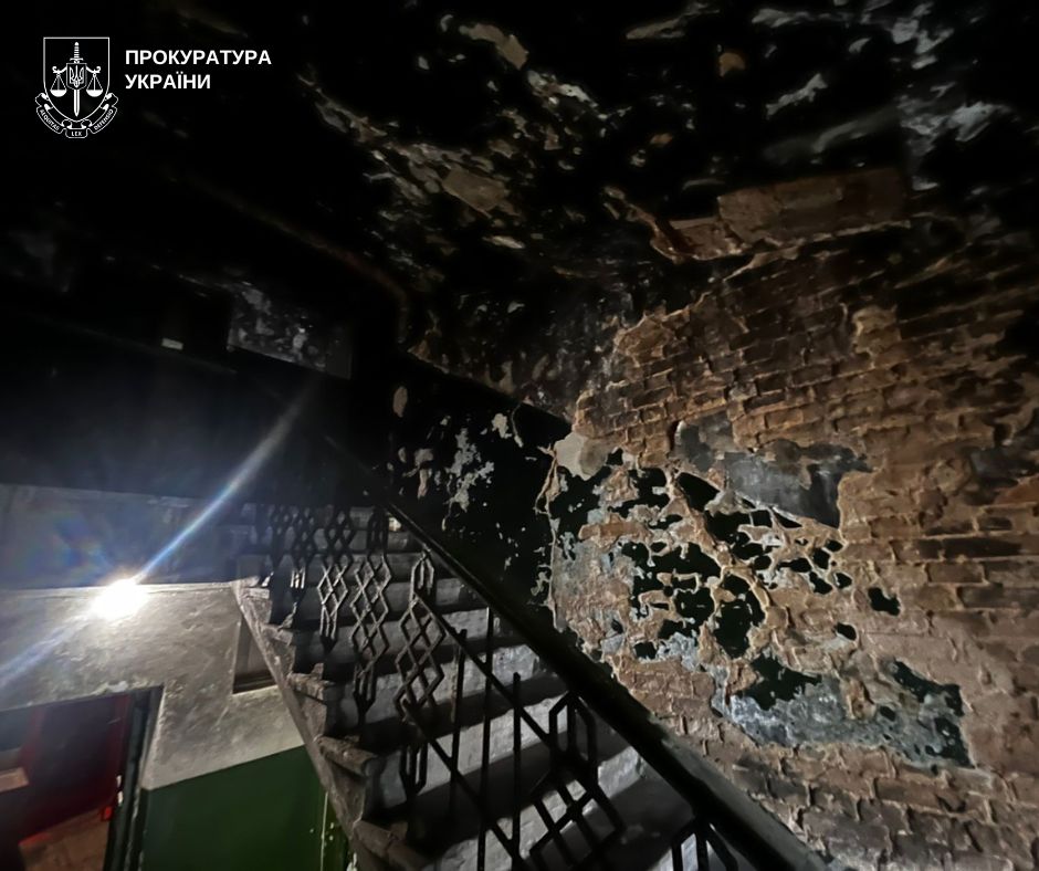 Старовинний будинок для офіцерів-вихователів у Києві перебуває у частково аварійному стані - фото 3