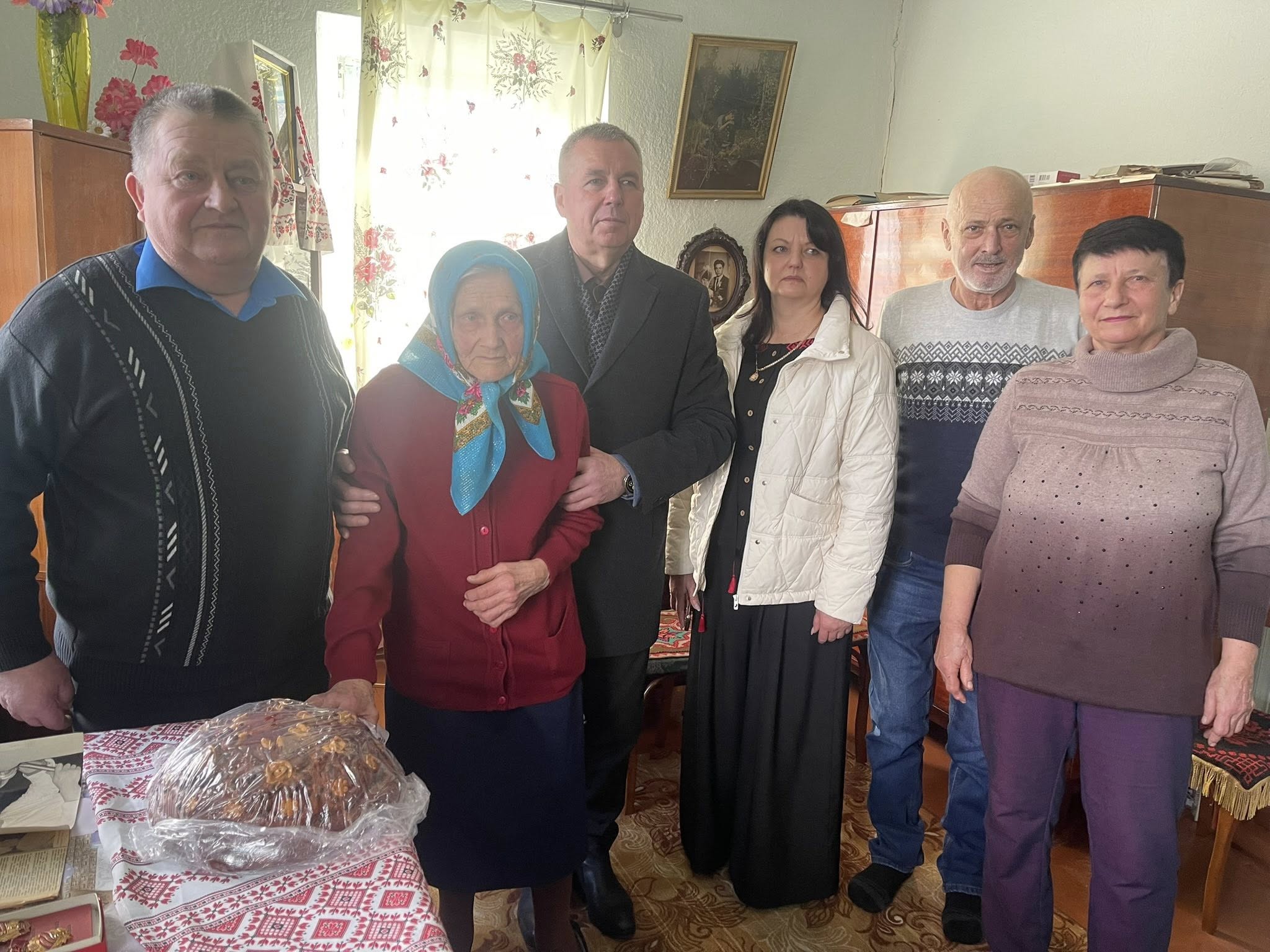 У Тальнівській громаді відзначили 90-річчя місцевої жительки - фото 3