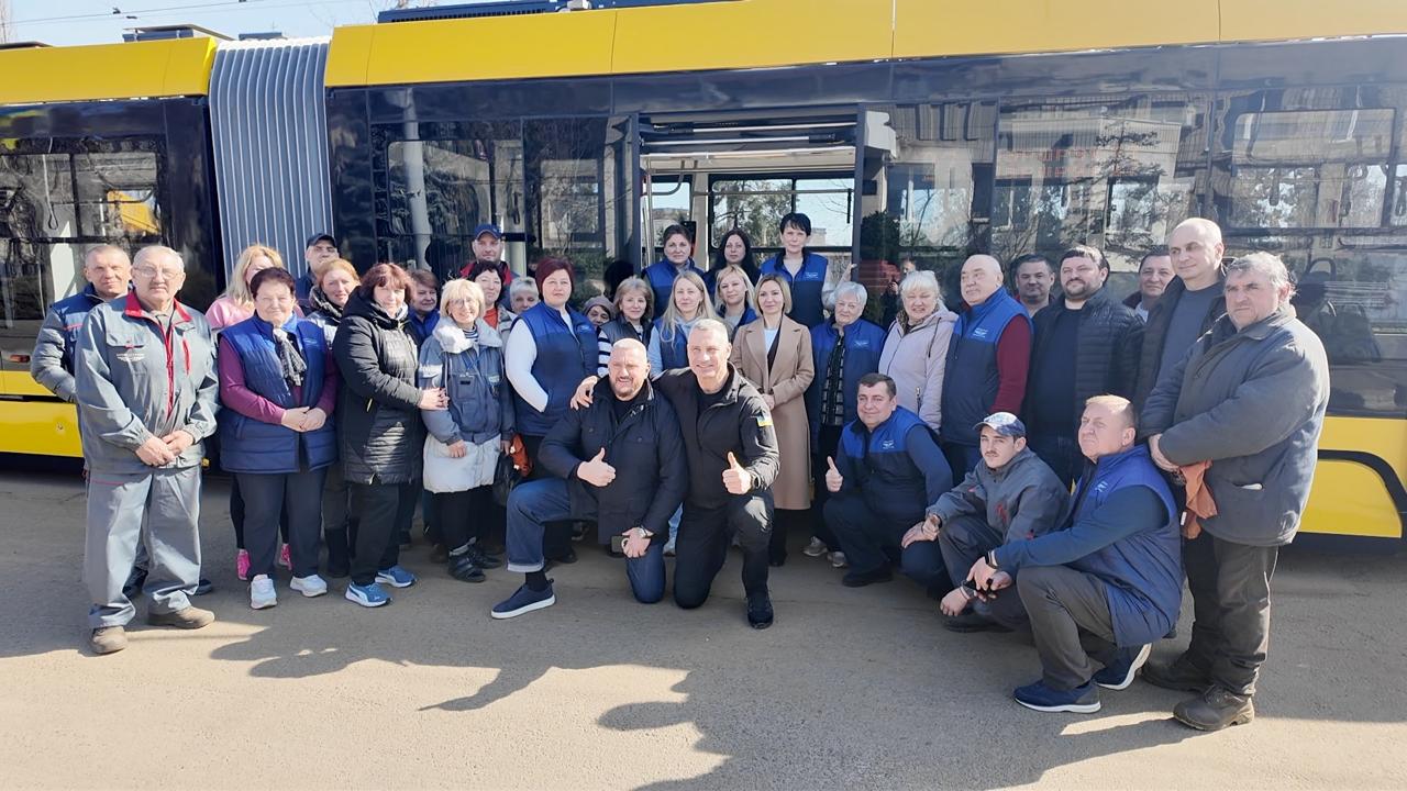 На Лівому березі Києва запустили нові трамваї - фото 4