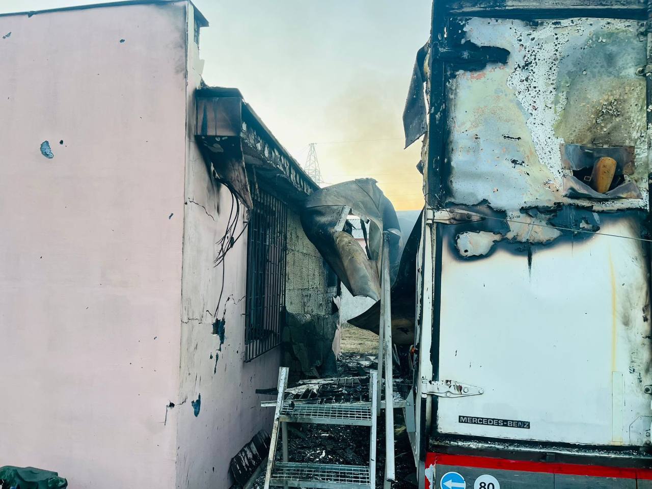 Четверо загиблих, 10 людей постраждали: поліція Київщини фіксує наслідки атаки РФ - фото 2