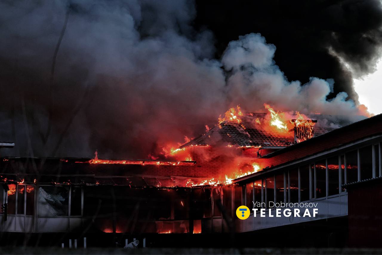 Четверо загиблих, 10 людей постраждали: поліція Київщини фіксує наслідки атаки РФ - фото 3
