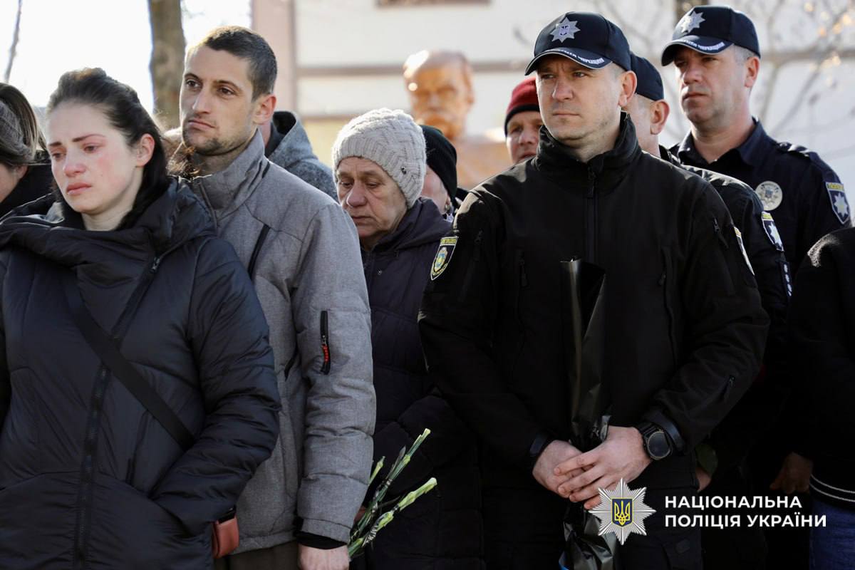 Меморіал загиблому поліцейському та захисникам України відкрили на Черкащині - фото 2