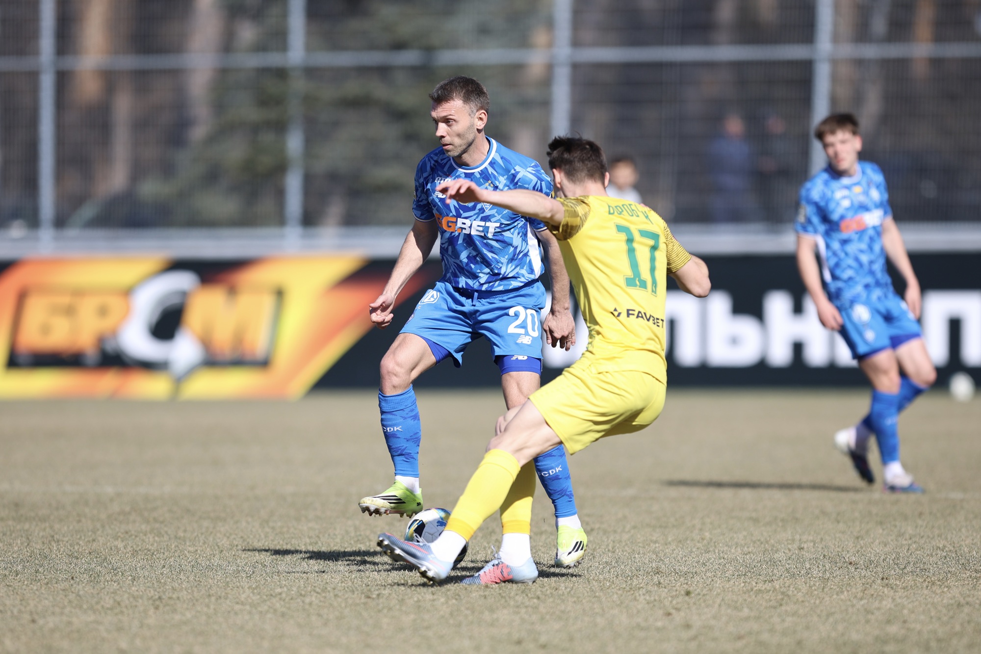 «Динамо» обіграло «Лівий Берег» з рахунком 3:2