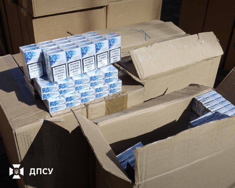 В Умані викрили підпільну фабрику сигарет: вилучили обладнання та продукцію на 30 млн грн