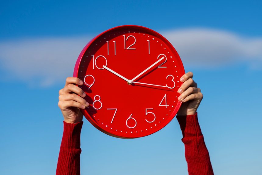 Коли переведуть годинник на літній час-2026: що відомо