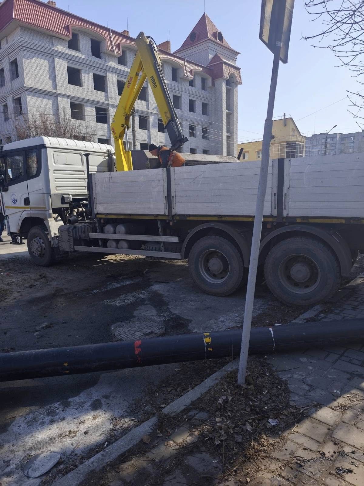 У Черкасах відремонтували і запустили колектор на вулиці Гоголя - фото 4