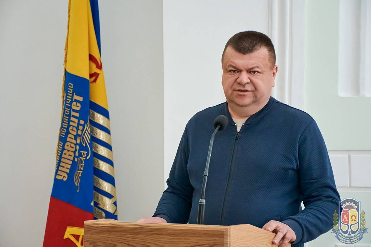 Університети в Умані звернулися до президента, щоб їм призначили керівника: викладачі залишилися без авансу