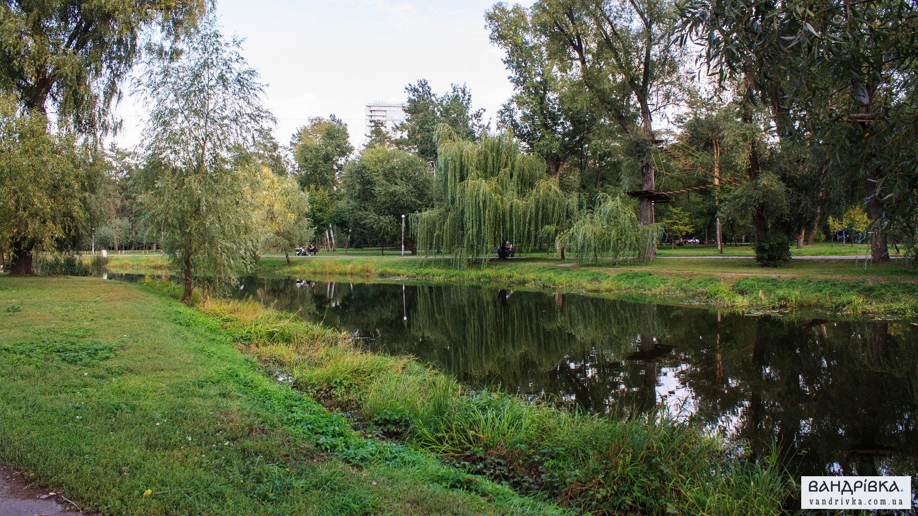 Один із найпопулярніших парків Києва: що подивитися у парку «Перемоги» - фото 13
