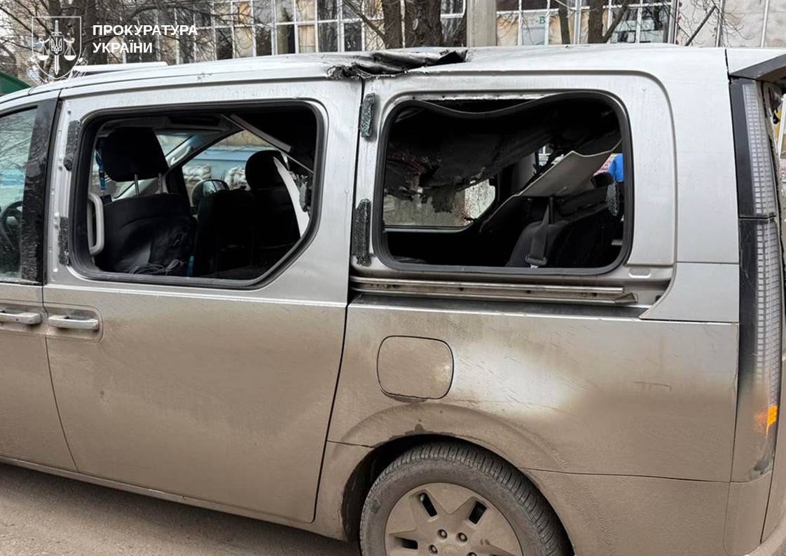 Російський FPV-дрон атакував евакуаційний екіпаж: двоє цивільних загинули