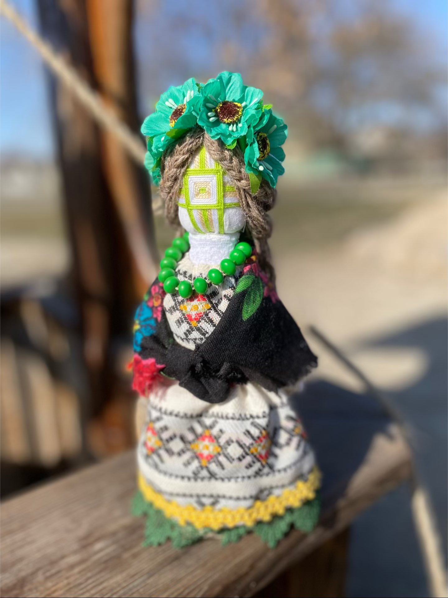 На Черкащині майстриня створює ляльки-мотанки за давніми техніками: з травами і без ножиць. Фото - фото 5