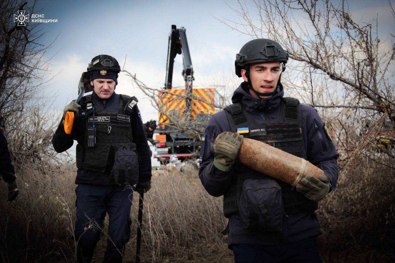 Білоцерківські піротехніки провели масштабне знищення боєприпасів - фото 6