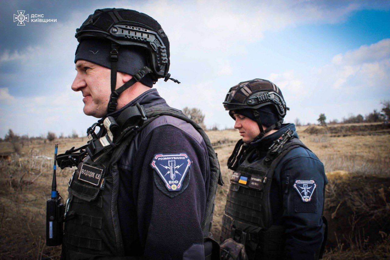 Білоцерківські піротехніки провели масштабне знищення боєприпасів - фото 7