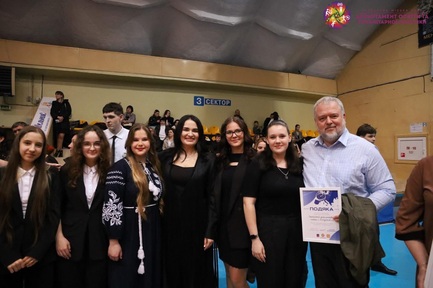 У Черкасах провели благодійний дипломатичний бал для підтримки молоді Херсона - фото 6