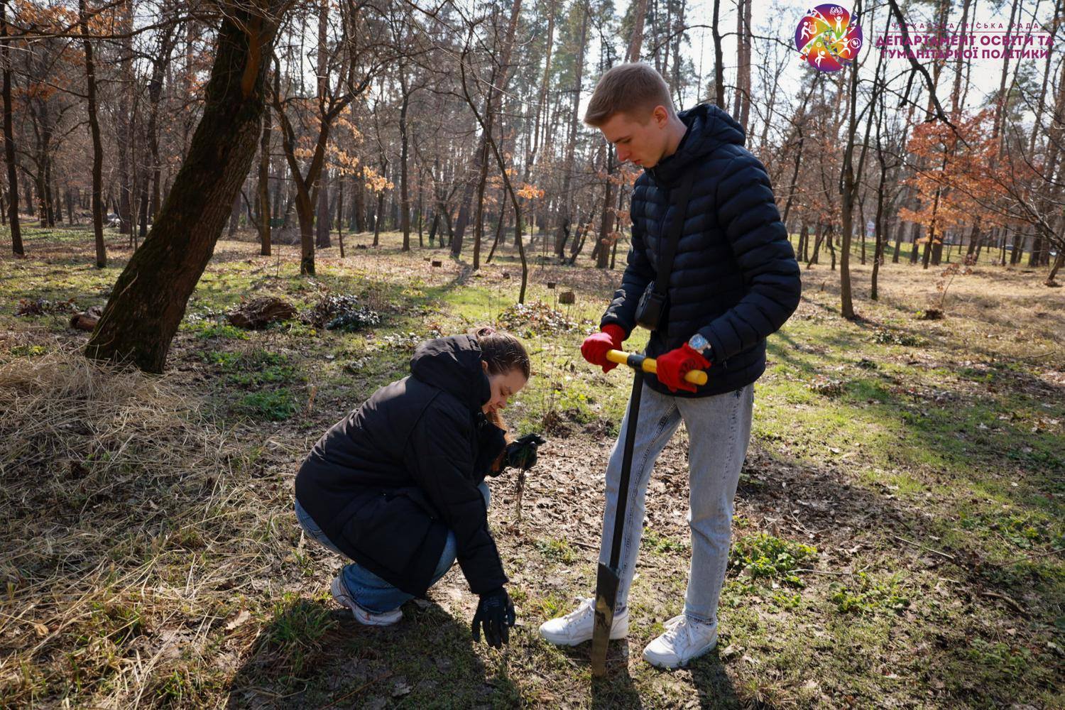 У черкаському «Сосновому бору» висадили молоді дерева - фото 4