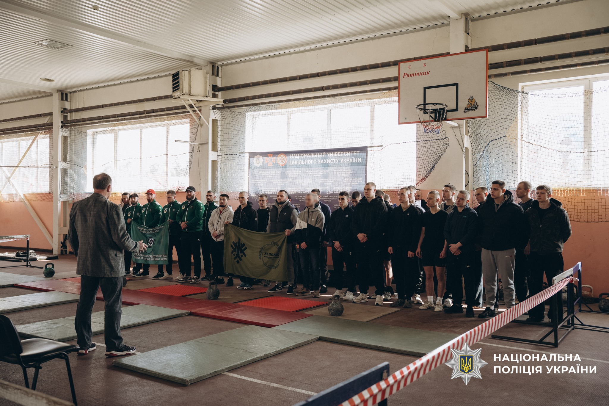У Черкасах провели чемпіонат з гирьового спорту серед ветеранів і правоохоронців - фото 2