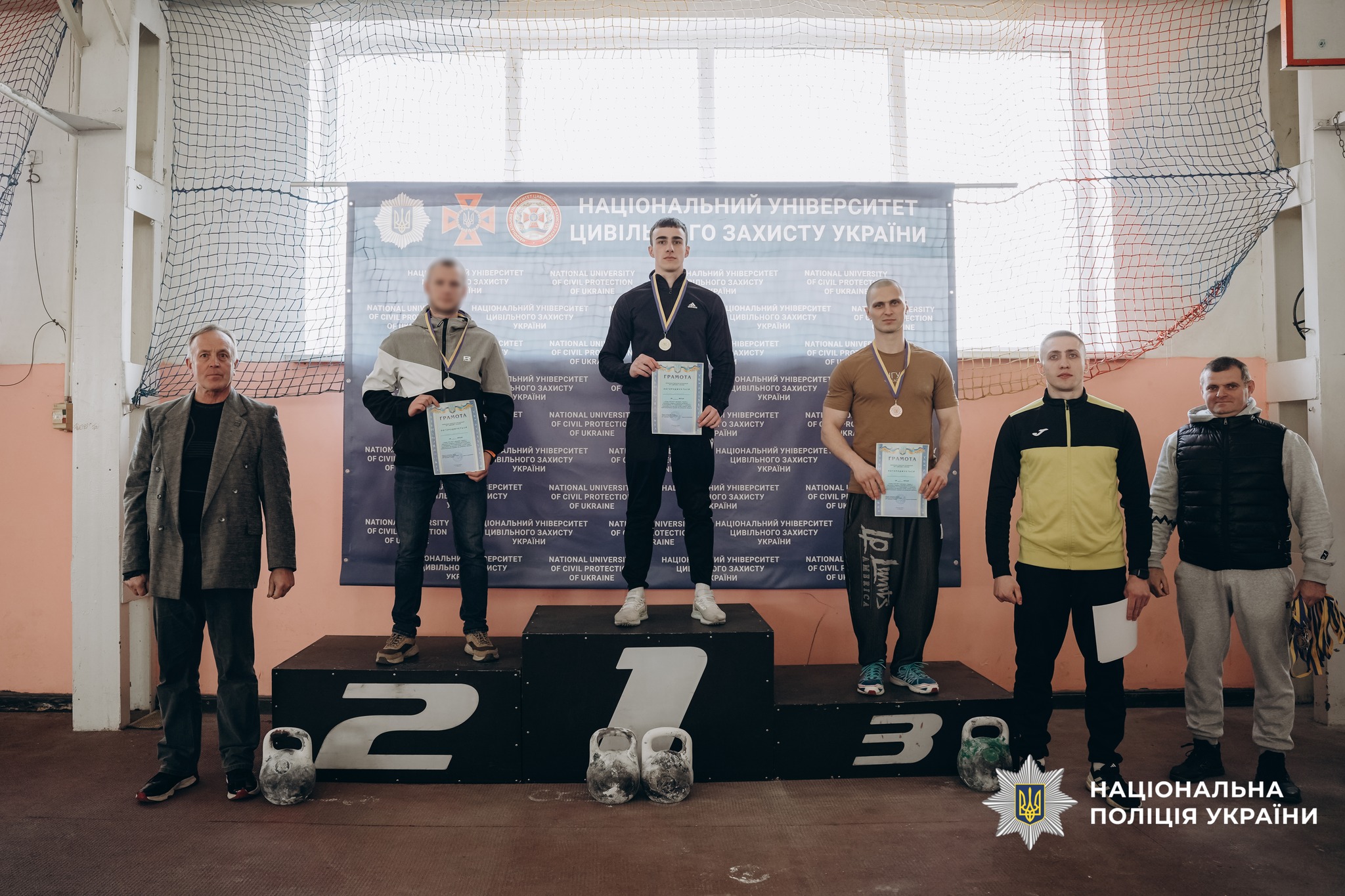 У Черкасах провели чемпіонат з гирьового спорту серед ветеранів і правоохоронців - фото 4