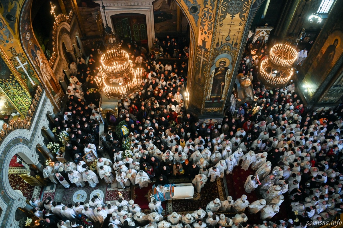 Виконали останню волю: У Володимирському кафедральному соборі поховали патріарха Філарета - фото 12