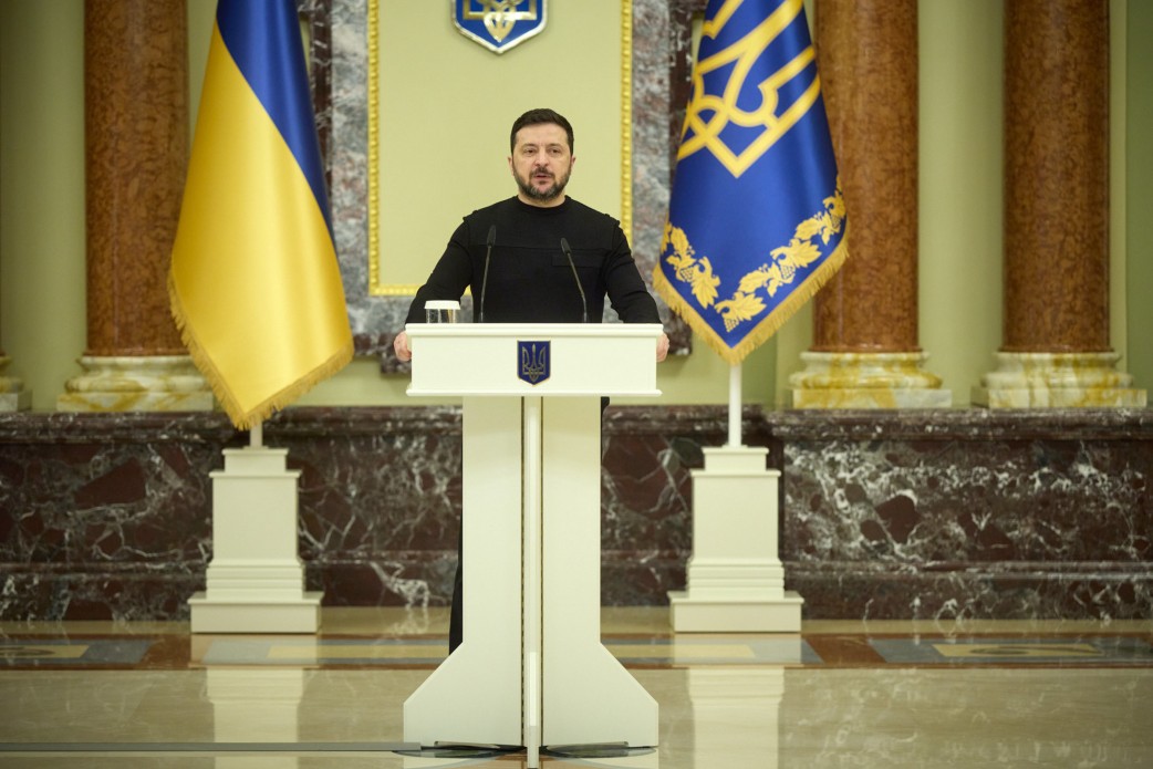 Зеленський зустрівся з українськими паралімпійцями й тренерами та відзначив їх державними нагородами