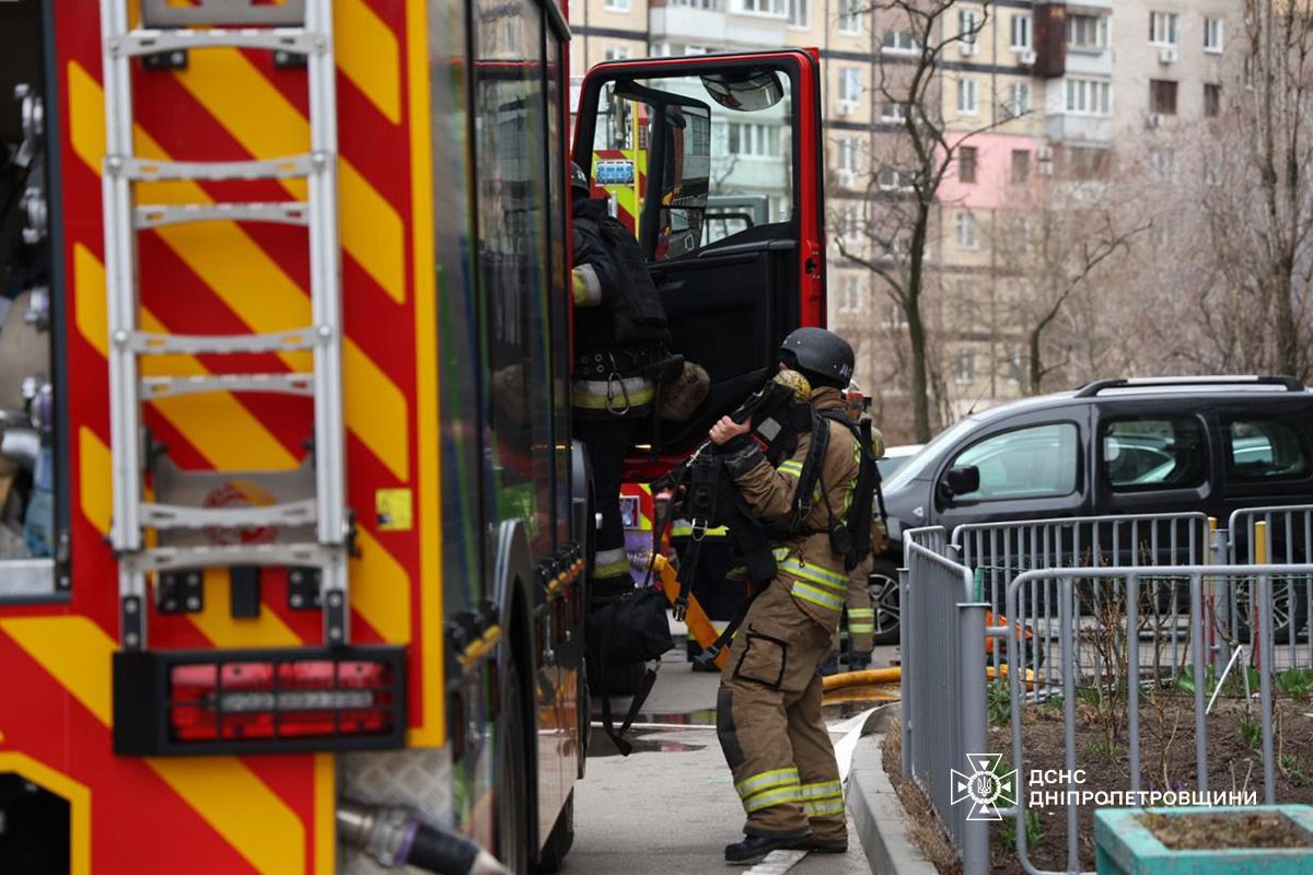 Росія атакувала 14-поверховий будинок у Дніпрі - фото 4