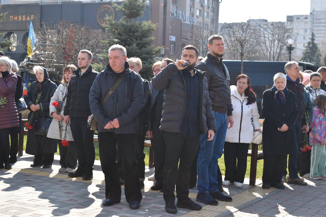 Оболонь провела в останню путь захисника, який загинув в Павлограді - фото 4