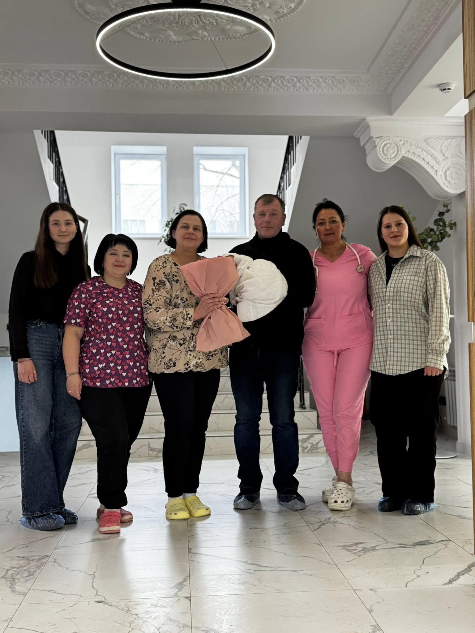 У Львові дружина священника народила 7-му дитину: всі семеро – дівчатка