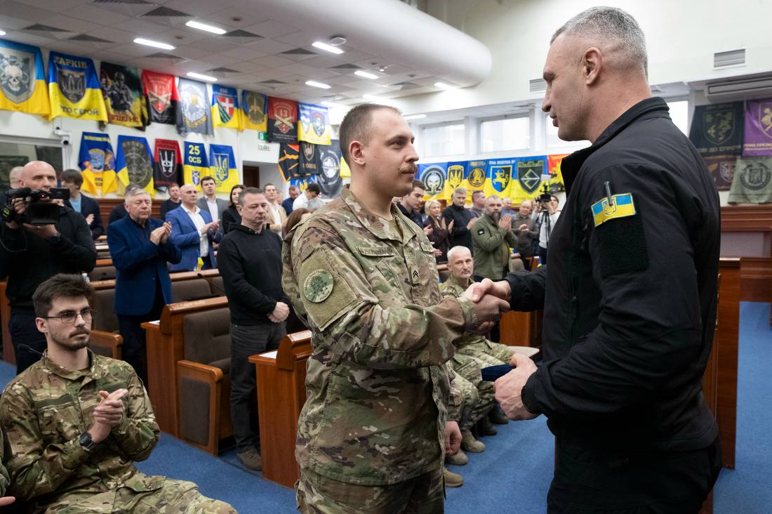 У Києві вручили нагороди військовослужбовцям 1-го корпусу «Азов» НГУ - фото 2