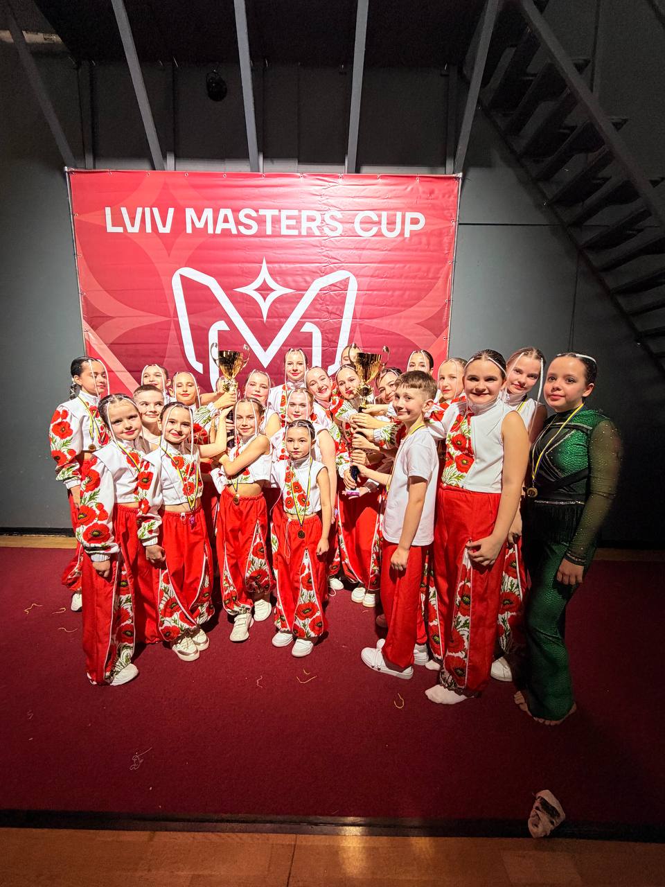 Танцювальний колектив із Черкас здобув перемоги на всеукраїнському чемпіонаті - фото 3