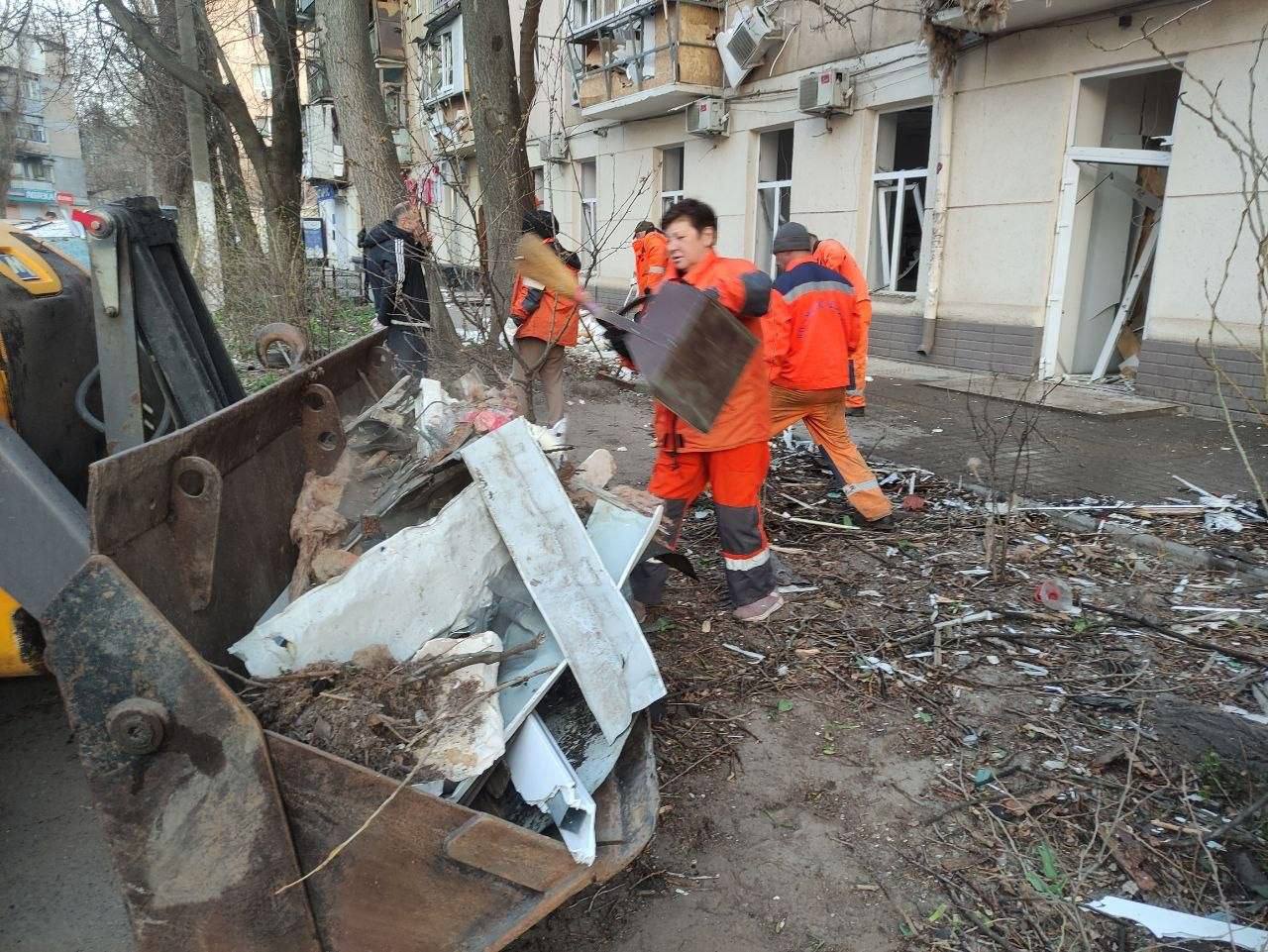 Внаслідок обстрілу Одеси загинула людина - фото 2