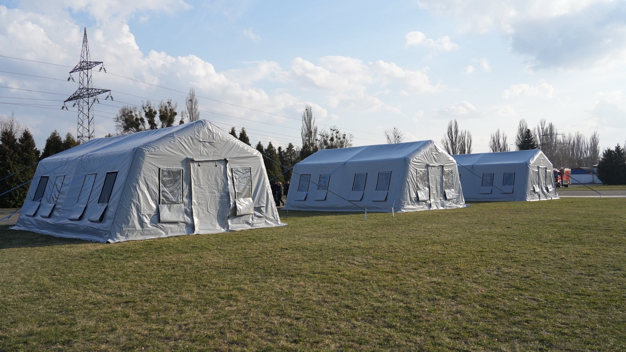 Рятувальникам Київщини передали нове обладнання для роботи в умовах війни