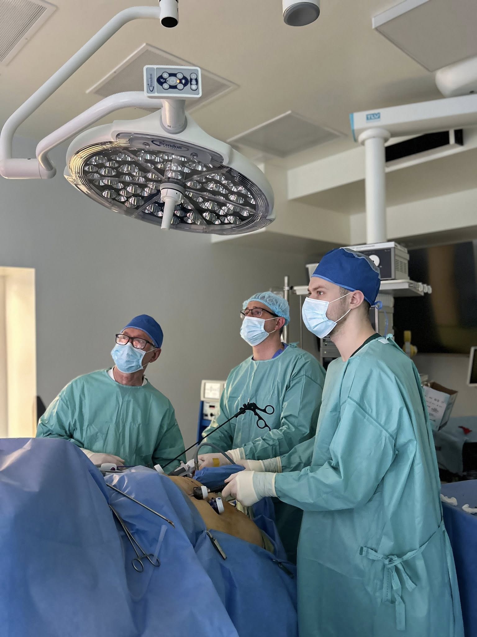 У Львові 200-кілограмовому чоловіку зменшили шлунок