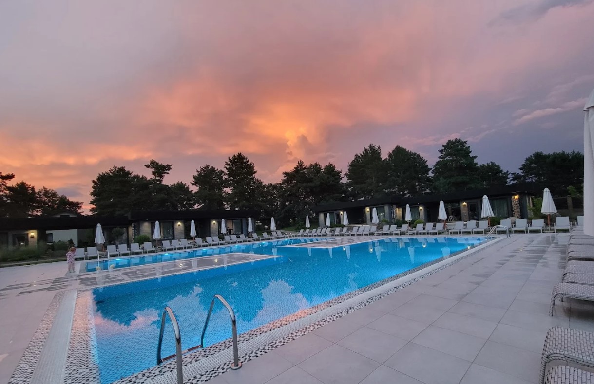 Відпочинок на Дніпрі в Черкаській області: ТОП-10 найкращих баз та комплексів - фото 2