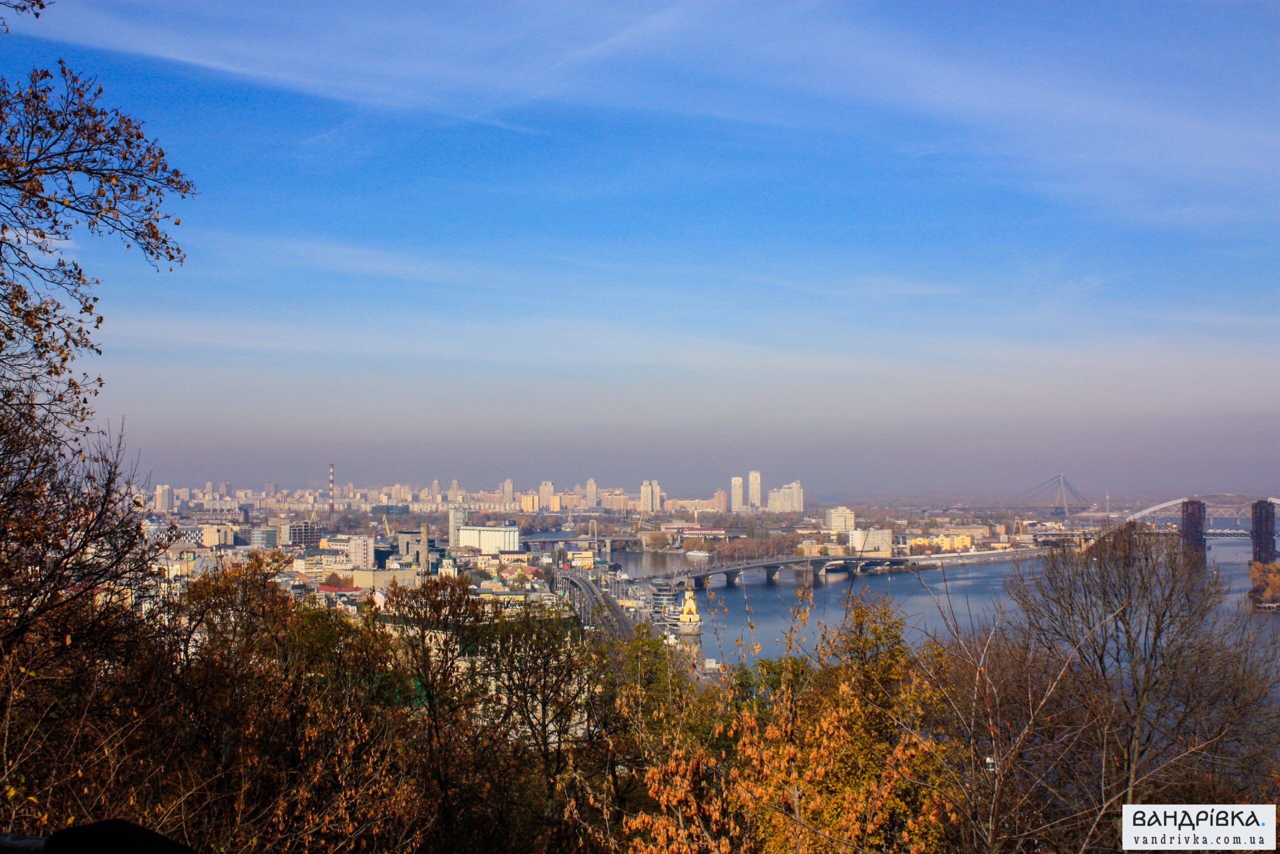 Володимирська гірка у Києві: парк із найкращими панорамами міста - фото 14