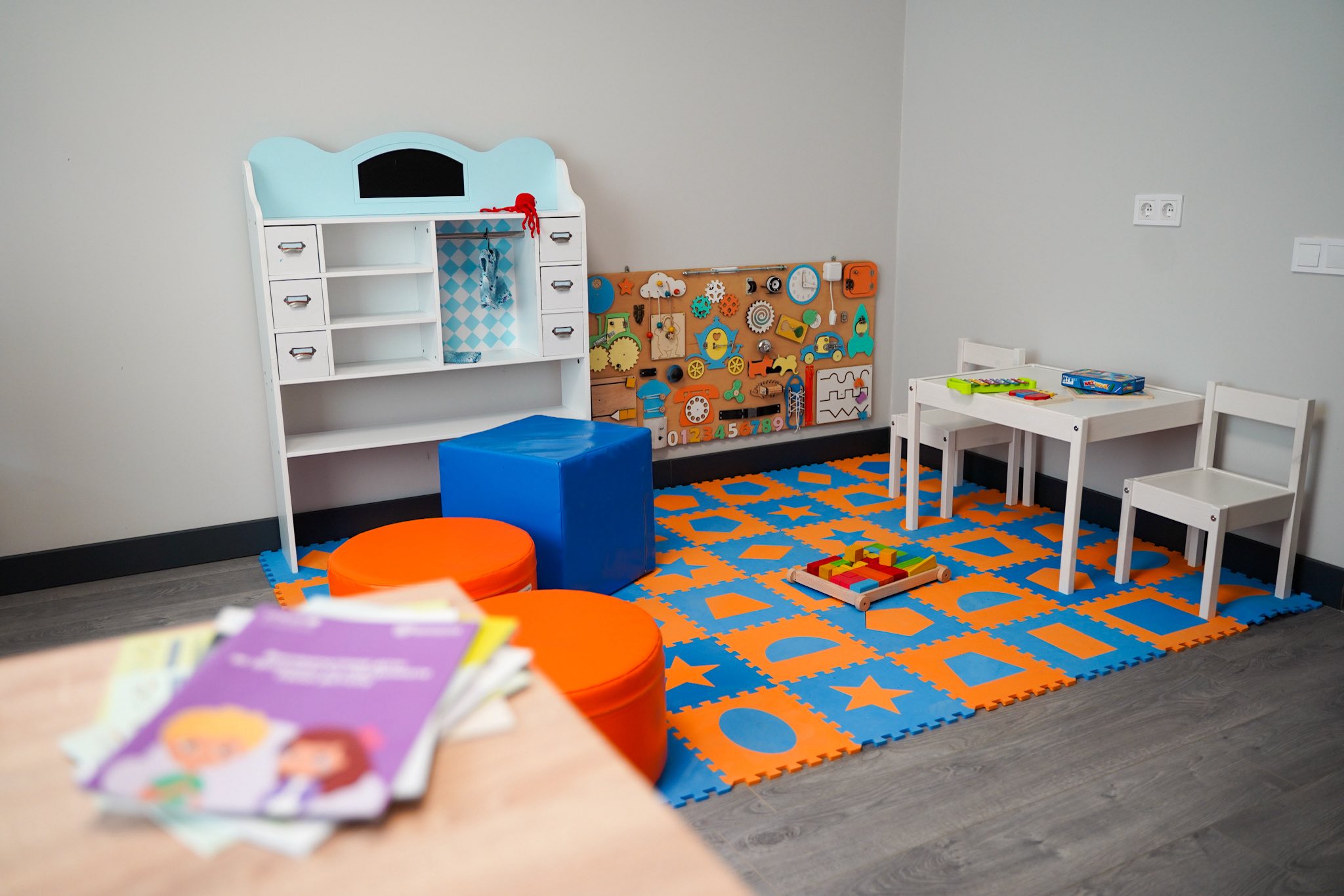 У Бучі відкрили безкоштовний центр підтримки та розвитку дітей - фото 3