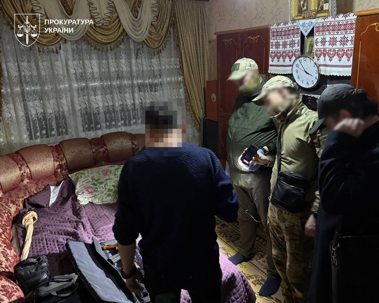 У Києві викрито агентурну мережу РФ, яка готувала замовні вбивства військових і волонтерів - фото 2