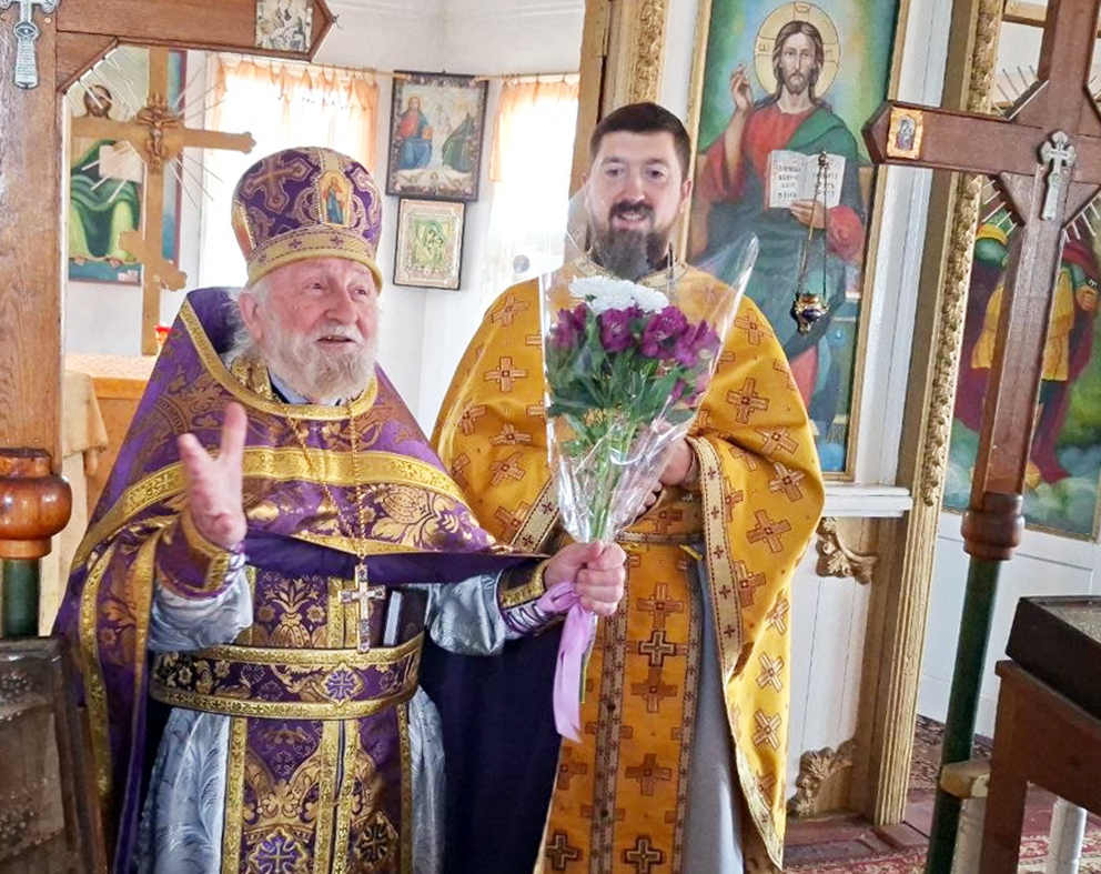 У храмі Черкащини, який перейшов до ПЦУ, вперше провели службу українською мовою - фото 3