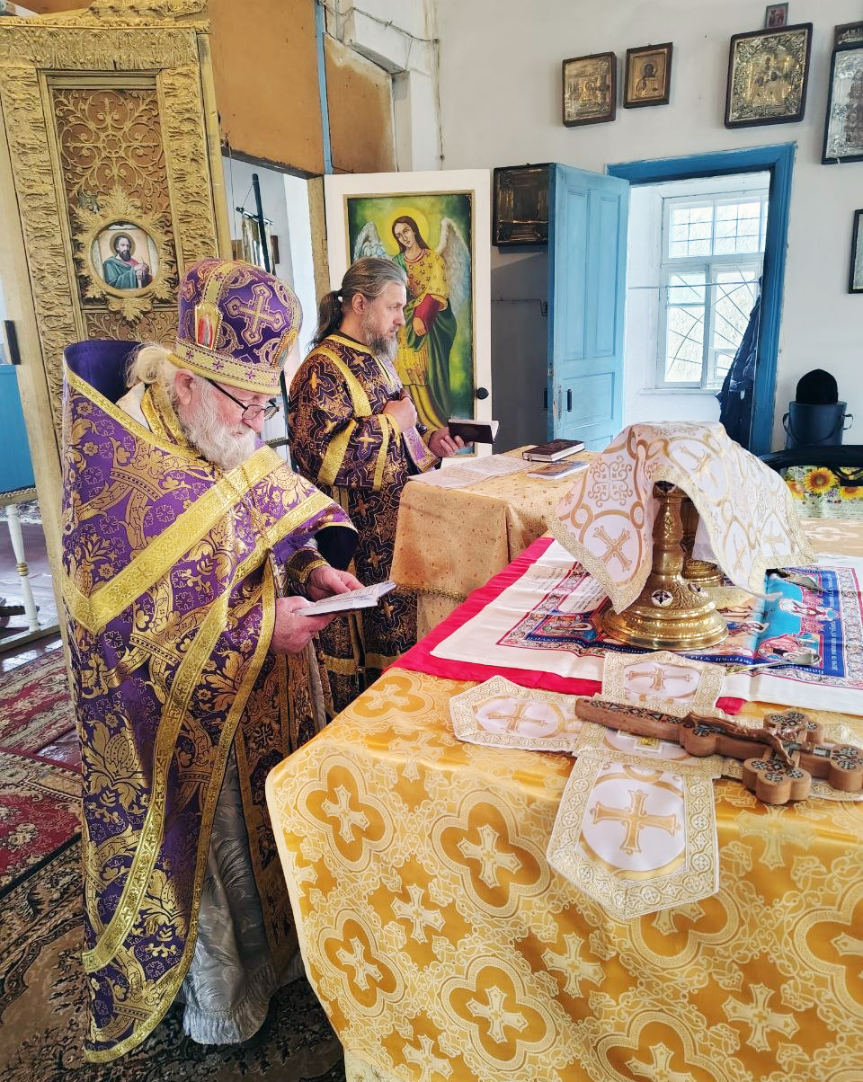 У храмі Черкащини, який перейшов до ПЦУ, вперше провели службу українською мовою - фото 5