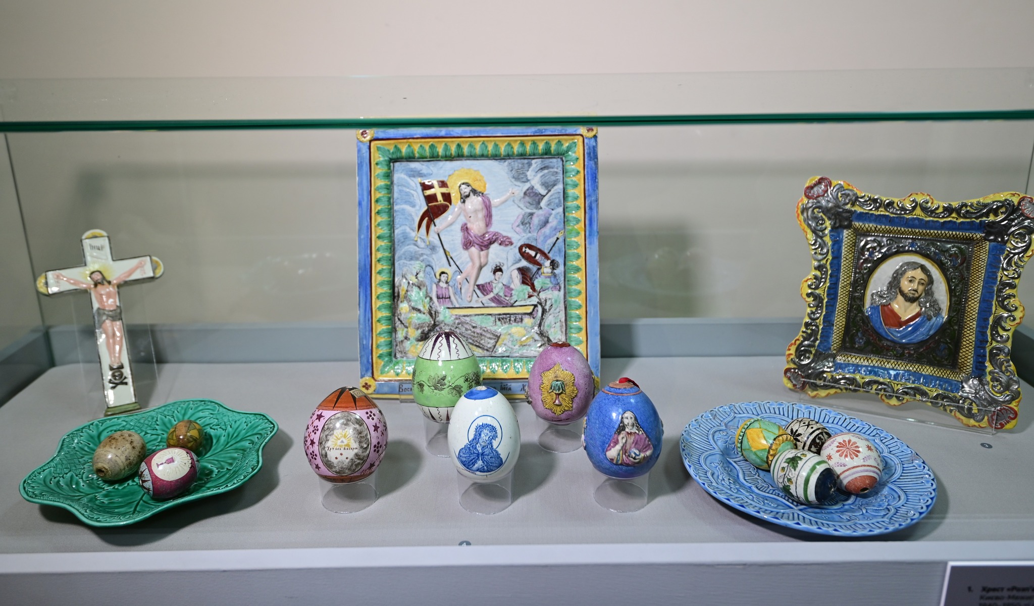 У Києві відкрили виставку про тисячолітню історію української писанки - фото 6