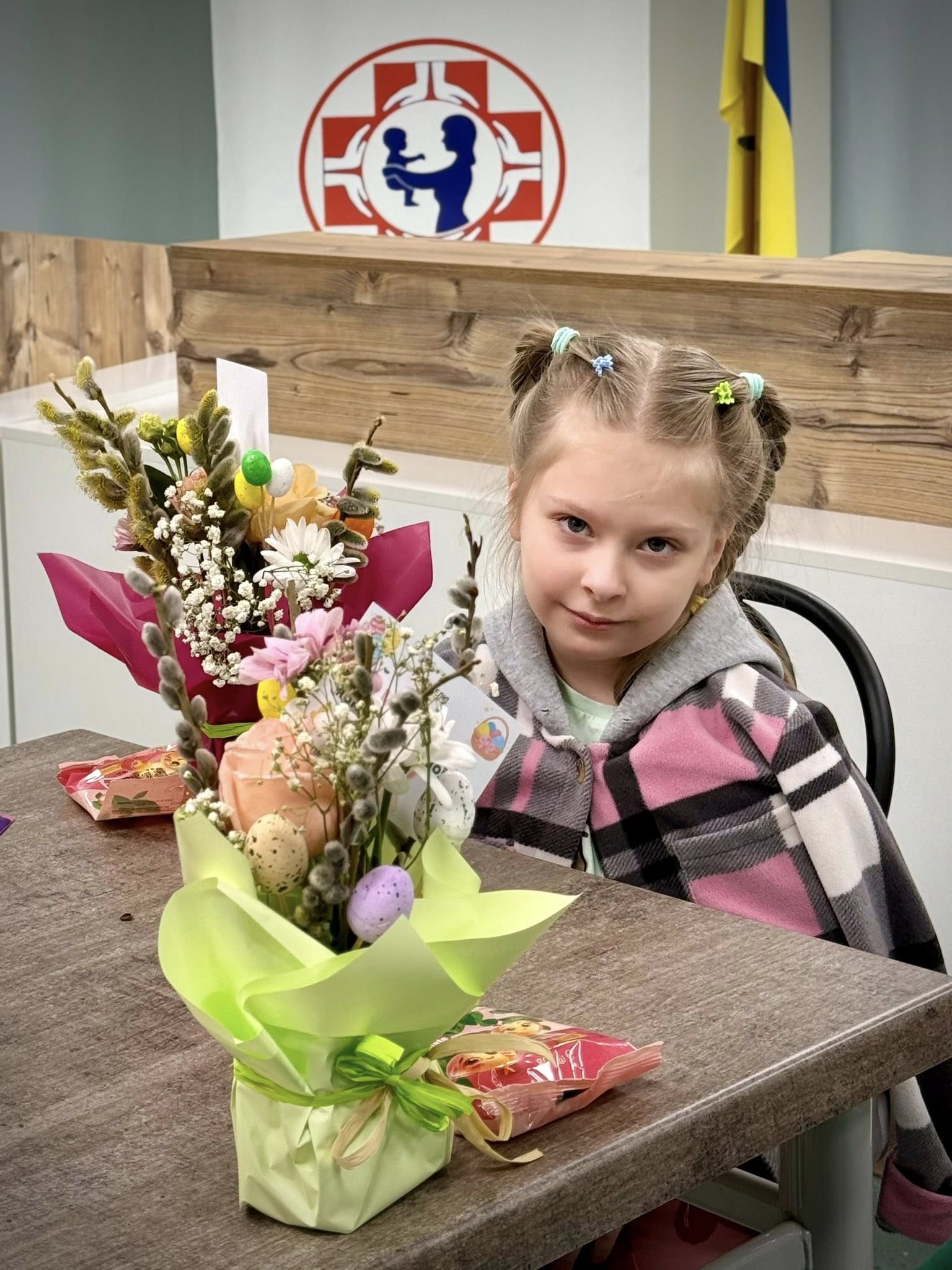 В Охматдиті провели великодній флористичний майстер-клас для дітей - фото 5