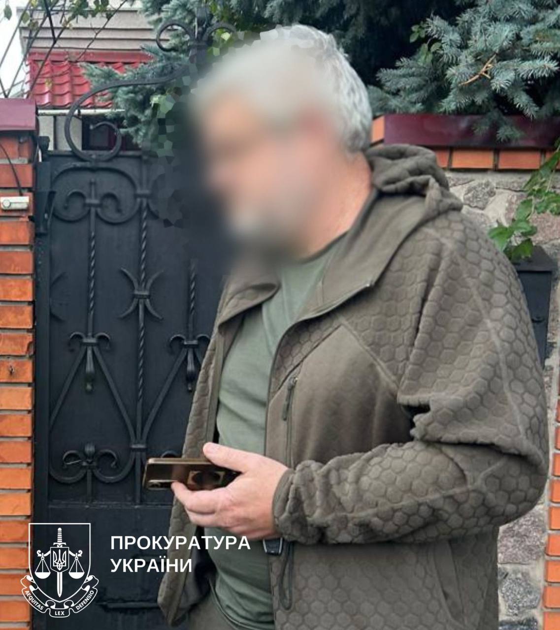 У Києві судитимуть підприємця, який мав будувати модульні будинки в Мощуні